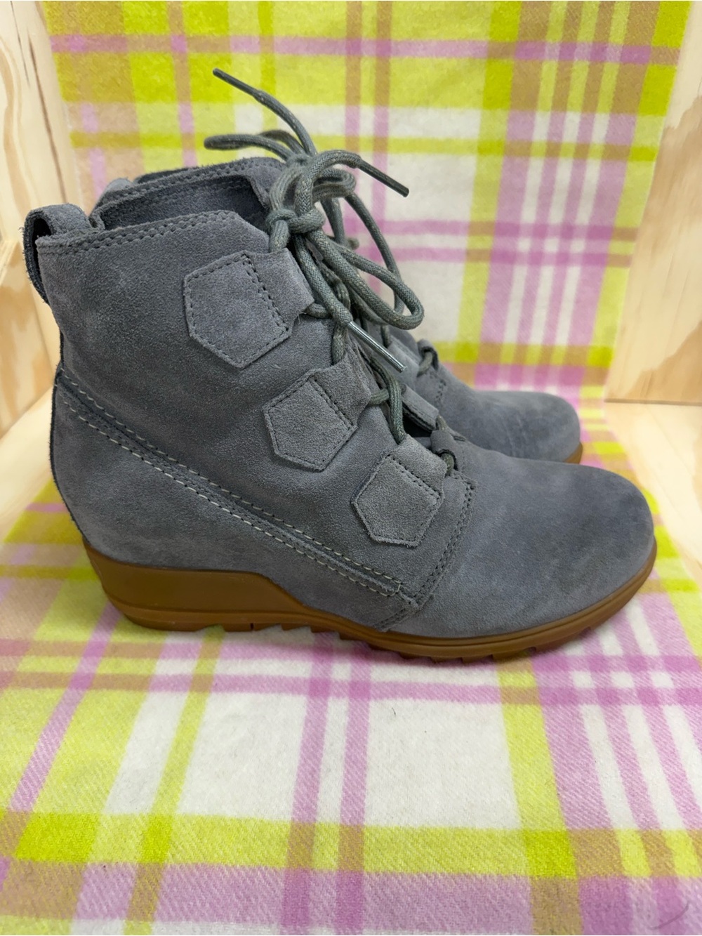 Women's Suede Lace-Up Sorel Wedge Ankle Boot - Gray size 8